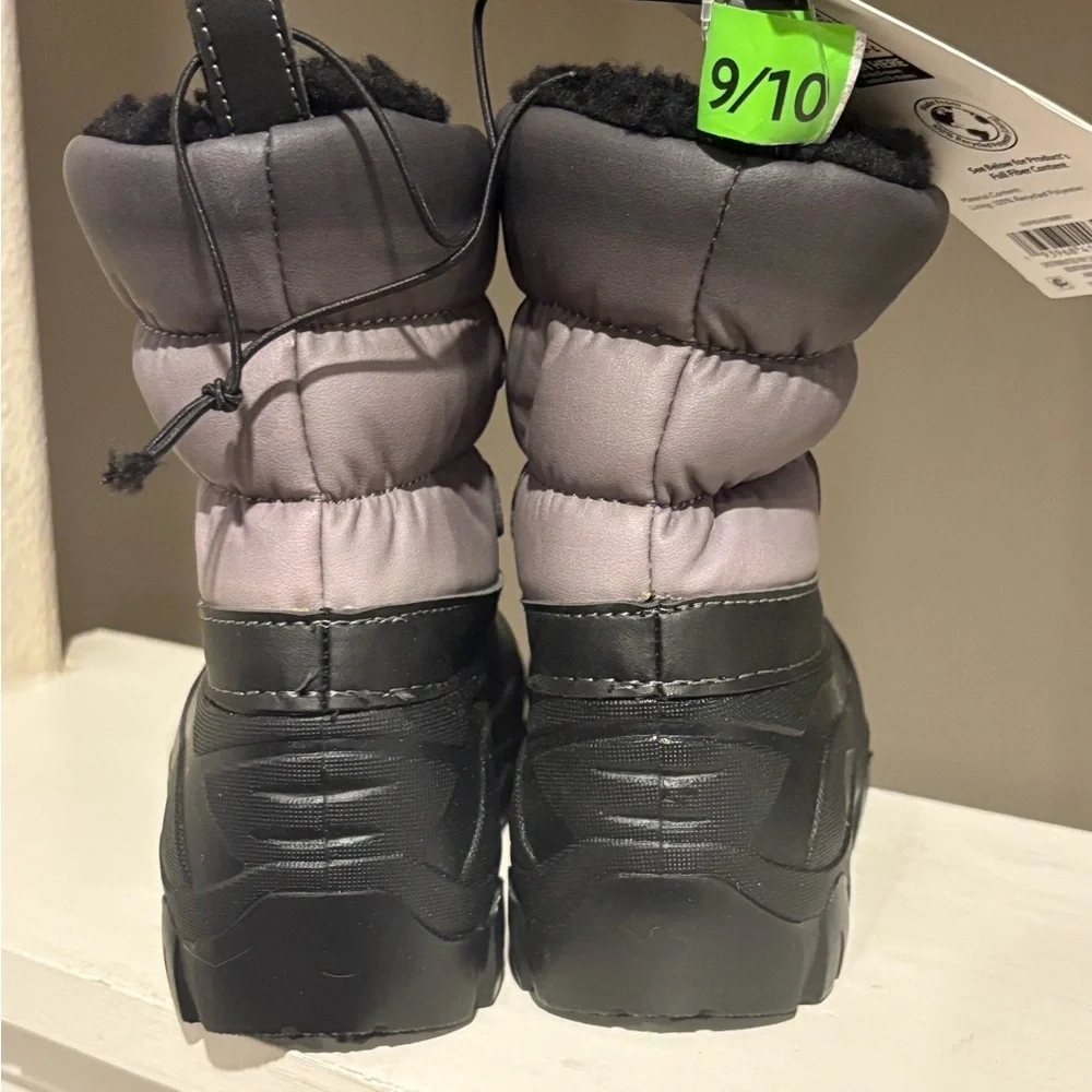 Member's Mark Youth Kids Snow Winter Rain Boots, Size 9/10, Black Silver NWT